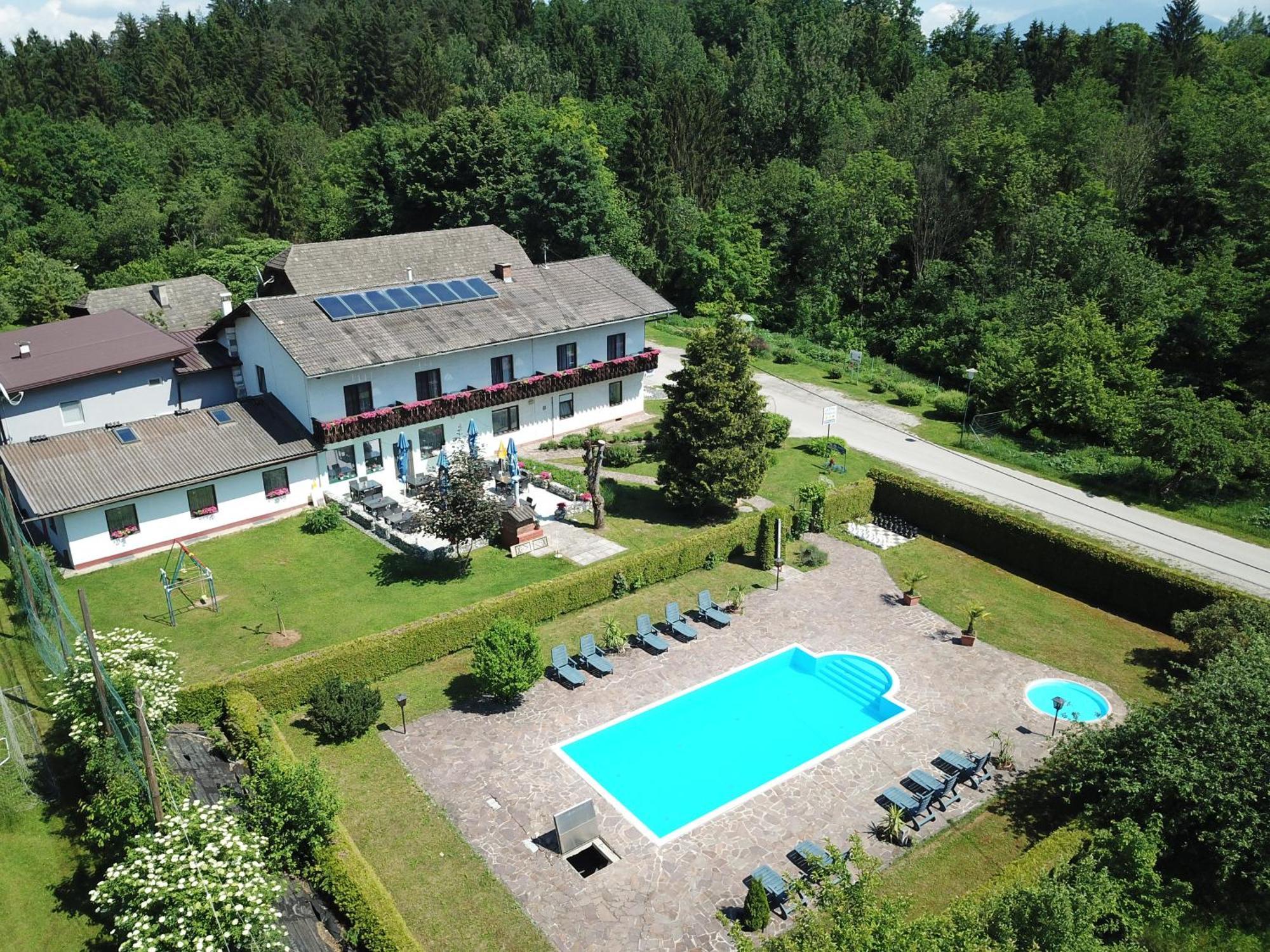 Gasthof Waldwirt Sankt Kanzian am Klopeiner See Luaran gambar